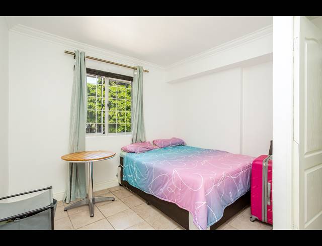 2 BEDROOM APARTMENT RENTED IN KENILWORTH UPPER
